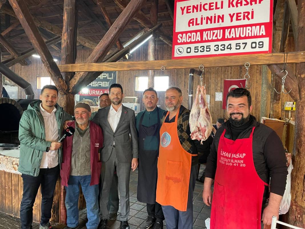 400 yıllık lezzet sırrı! Dualı etler sadece cuma günü pişiyor 5